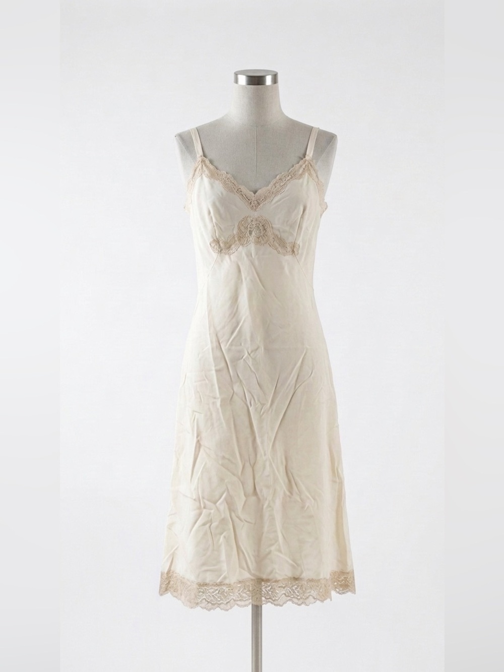 Vintage Lorraine lingerie Slip nightgown 32 short